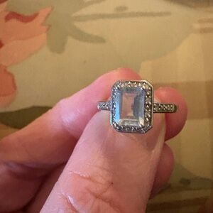 Kay Jewelers Silver and Aquamarine Gem Ring